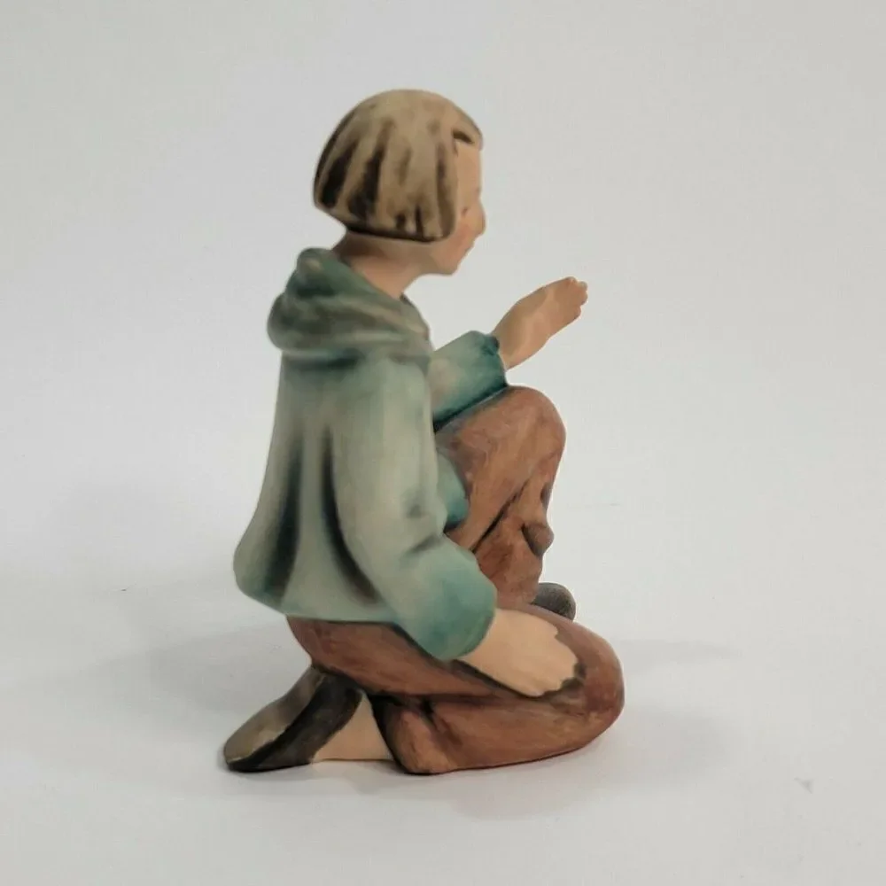 Goebel Kneeling Shepherd Boy 1951 214/G Nativity Piece‎